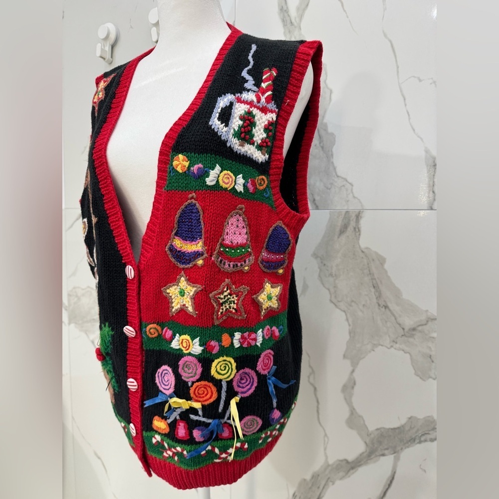 Bechamel Vintage Christmas Vest Gingerbread Men Red Black Green Knit Sweater - Picture 2 of 7